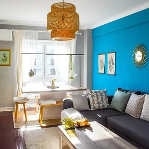 Sky View 3br + Near Airport + Free Parking Lisbon